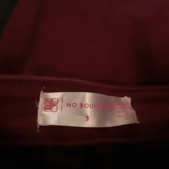 No Boundaries Button Fly Jeans Size 3 Wine Colored - Picture 3 of 3